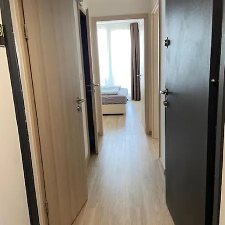 Sunshine Ezustpart Apartman 6/608 Daire *