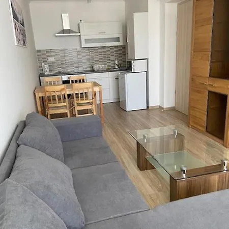 Daire Sunshine Ezustpart Apartman 6/608 *