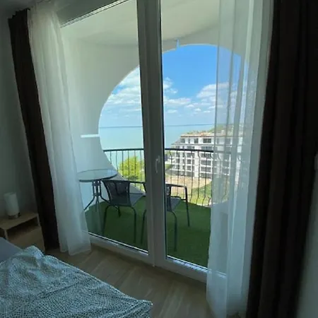 公寓 Sunshine Ezustpart Apartman 6/608 *